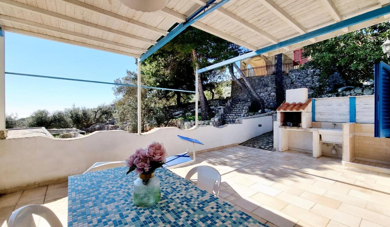 Casa Funnuvojere By Lovesud Corsano  Exterior foto